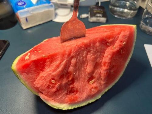 吃秋瓜拉肚子吗,秋季吃瓜需谨慎”